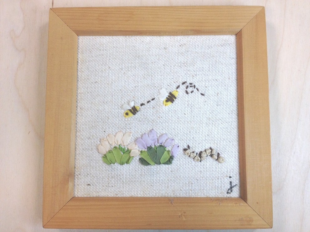 【Crystal Rose緞帶專賣店】Petals緞帶刺繡 DIY手做材料包-蜜蜂與毛毛蟲