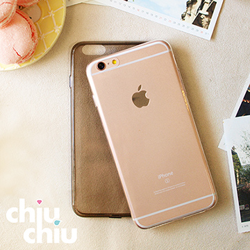 【CHIUCHIU】iPhone 6s Plus(5.5吋) 自帶防塵塞型TPU清水保護套(微透黑)