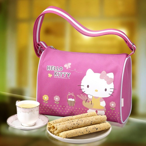 預購《Hello Kitty》芝麻蛋捲禮盒-自然風