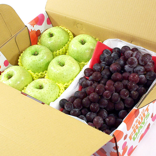【鮮果日誌】平安健康禮盒（日本王林蘋果6入+巨峰葡萄2.5台斤）