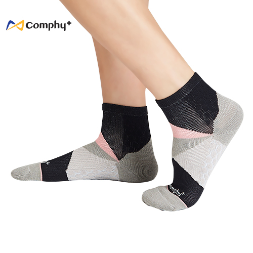 【Comphy +】幾何運動短襪 L 號（灰）- 除臭 抑菌 吸濕排汗更舒服