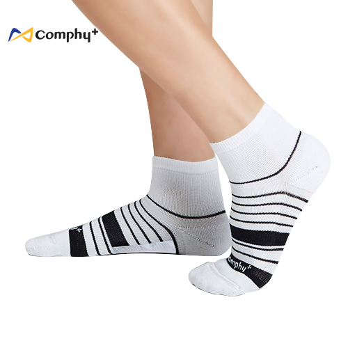 【Comphy +】條紋短襪 M 號（白）- 除臭 抑菌 吸濕排汗更舒服