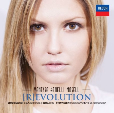 [R]EVOLUTION / Vanessa Benelli Mosell