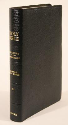 The Old Scofield Study Bible: King James Version, Black Genuine Cowhide, Classic Edition