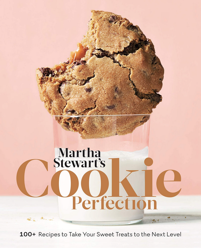 Martha Stewart’s Cookie Perfection: 100+ Recipes to Take Your Sweet Treats to the Next Level: A Baking Book