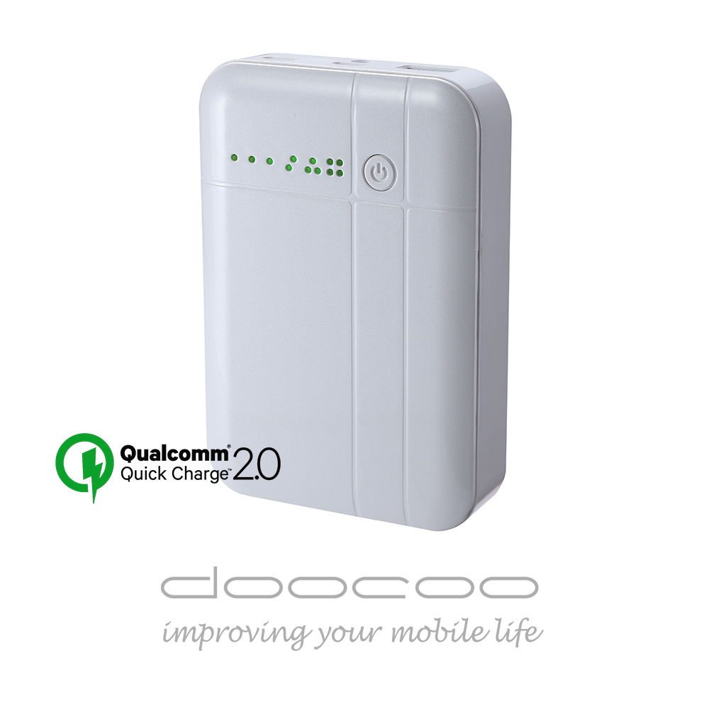 doocoo iQuick 12000+ 雙向支援 QC2.0 智能行動電源（支援 USB3.1 Type C)白色