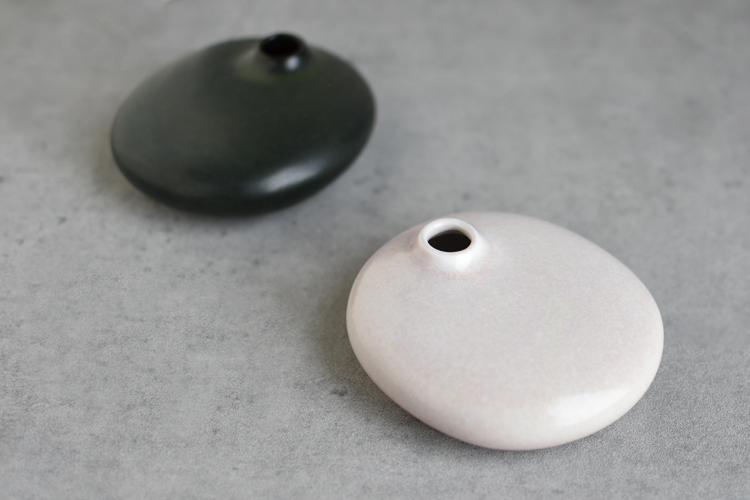 KINTO / SACCO陶瓷造型花瓶150ml-黑