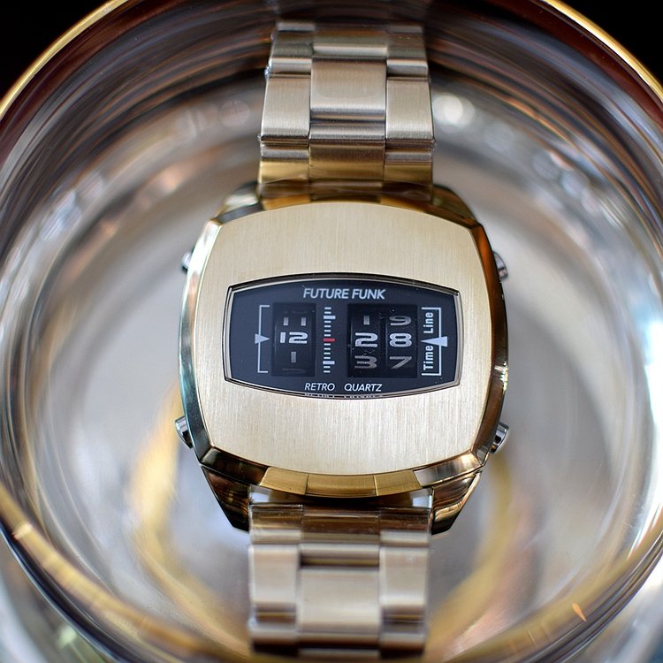 未來放克日本迴轉式石英錶
